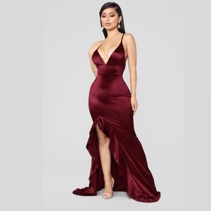 Fashion Nova- Temporary Love Satin Mermaid Dress- Wine/ Burgundy